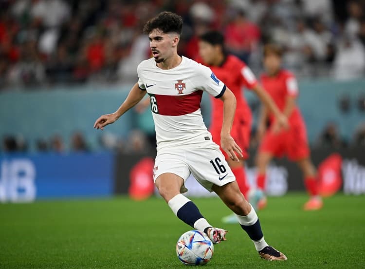 Vitinha: Geçen sezon rüya gibiydi; Ballon d'Or sıralamasında elimden geleni yapacağım