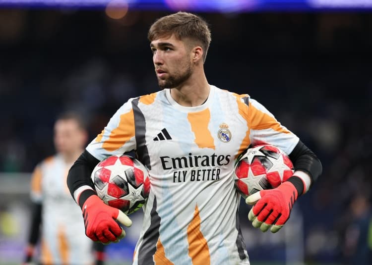 Fran González: İdolüm Courtois, Bernabéu'daki ilk maçım en mutlu günümdü