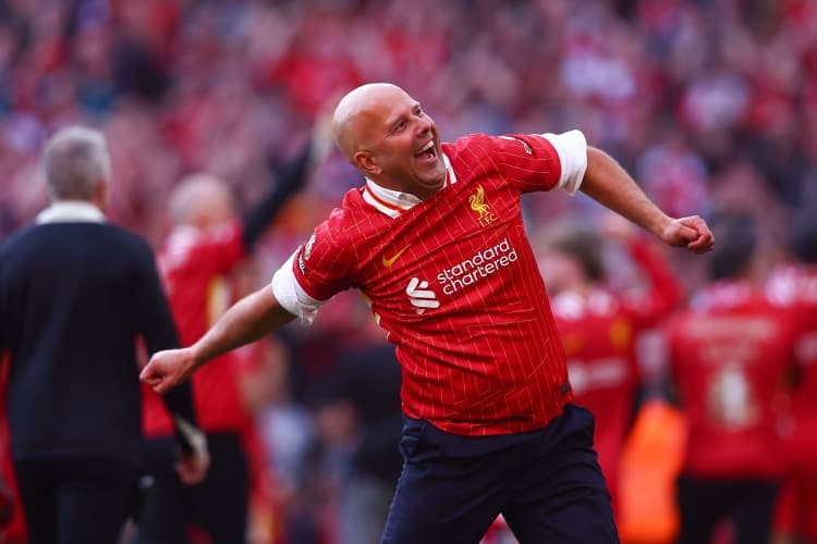 Liverpool Yaz Transfer Döneminde Oyuncu Satışından Neredeyse 200 Milyon Euro Gelir Elde Etti