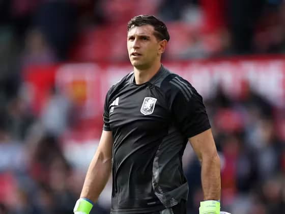 Manchester United, Aston Villa'nın yıldızı Emiliano Martinez'i Ocak'ta transfer etmek istiyor