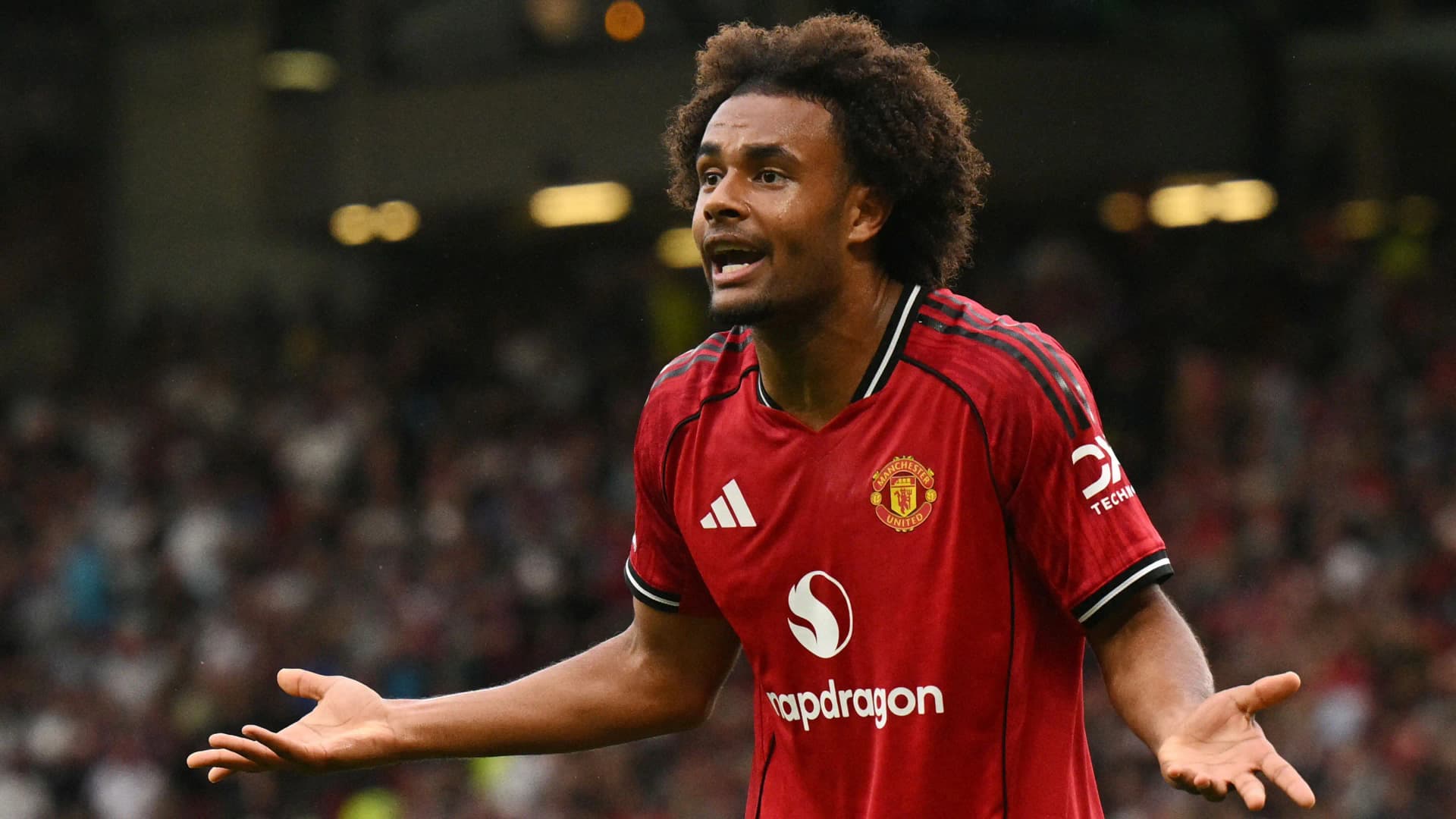 Zirkzee Ocakta Ayrılmak İstiyor Manchester United'dan Ayrılabilir