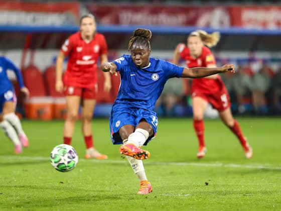 Chelsea, Twente karşısında zor anlar yaşarken Baltimore penaltısı imdada yetişti