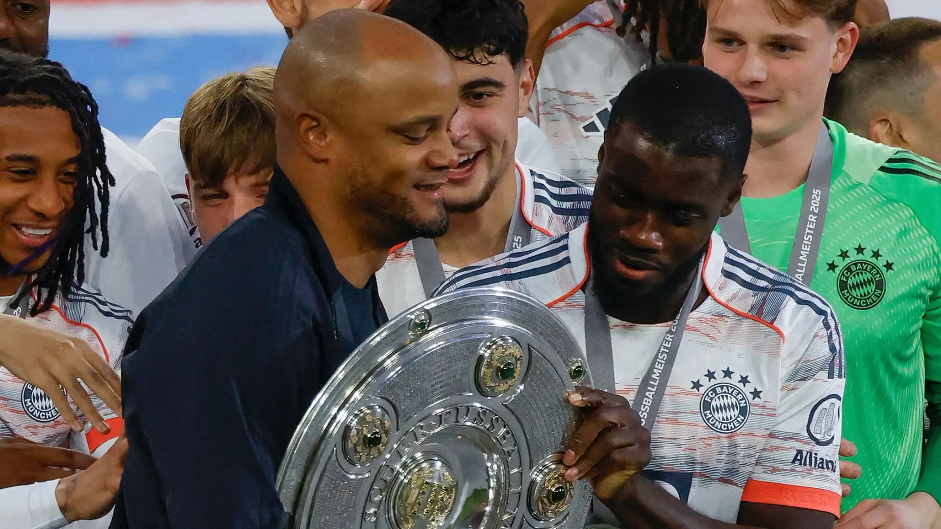 Kompany'nin Yoğun Çalışmaları Bayern'e ve Upamecano'ya Yaradı