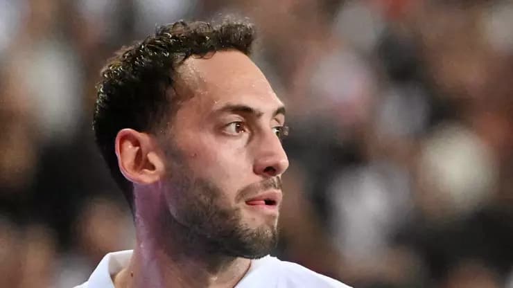 Hakan Çalhanoğlu'ndan Dünya Kupası Müjdesi: "Hedefimiz Katar!"
