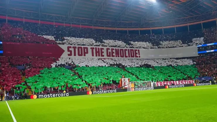Galatasaray'a Koreografi Şoku! İngilizler Cezayı Yazdı