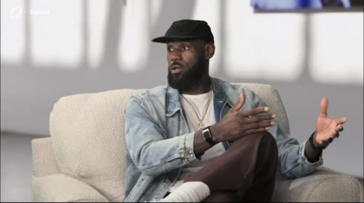 LeBron James'ten Net Mesaj: Önce Basketbol, Sonra Reklam!