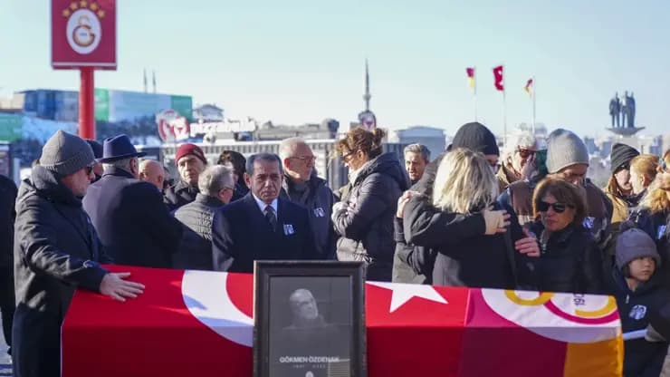 Gökmen Özdenak Veda: Futbol Camiası Yasta