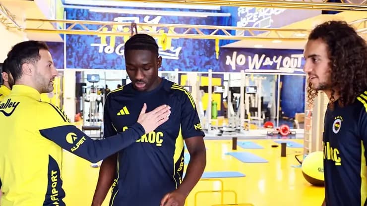 Fenerbahçe Samsunspor Hazırlıklarına Hız Verdi Tedesco Gündemde Mi