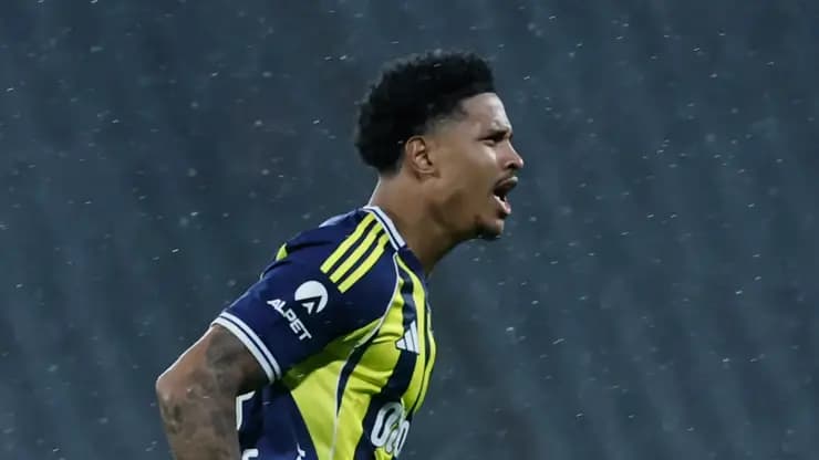 Fenerbahçe'de Oosterwolde Gururu: 100 Maça Doğru