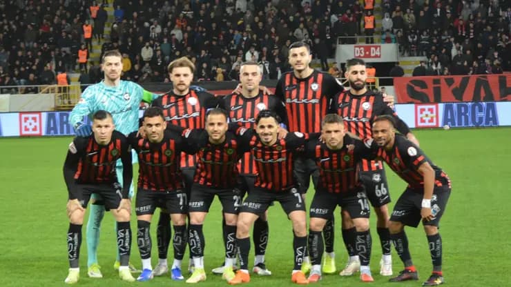 Çorum FK'nın Serisi Bitti! Bandırmaspor Deplasmanda Yıktı