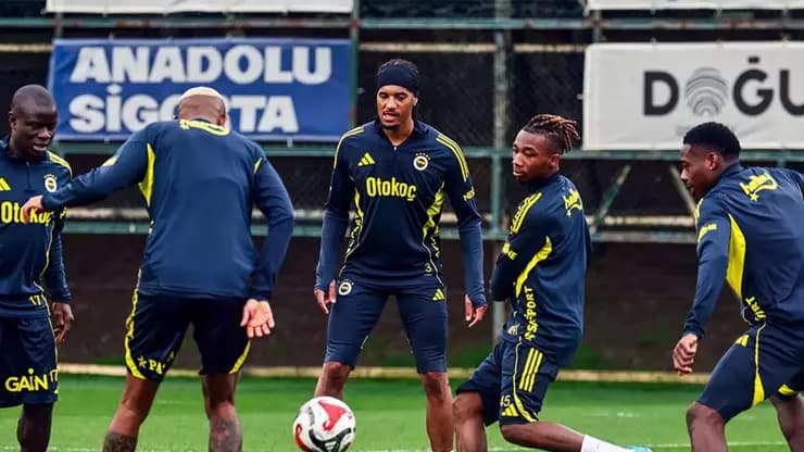 Fenerbahçe'de Alarm Zilleri: 8 Oyuncu Sarı Kart Tehlikesiyle Karşı Karşıya