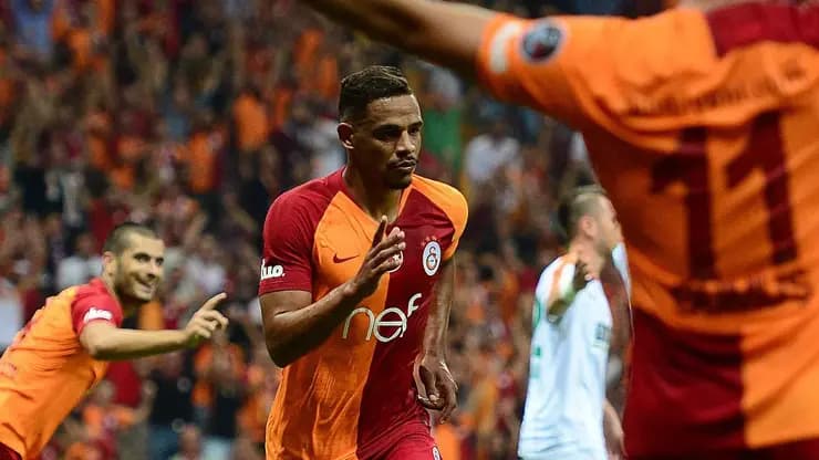 Fernando'dan Veda: Galatasaray Efsanesi Futbolu Bıraktı