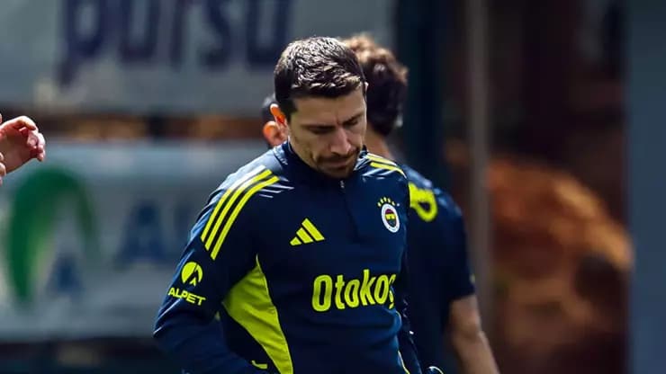 Mert Hakan Yandaş Sahalara Döndü!