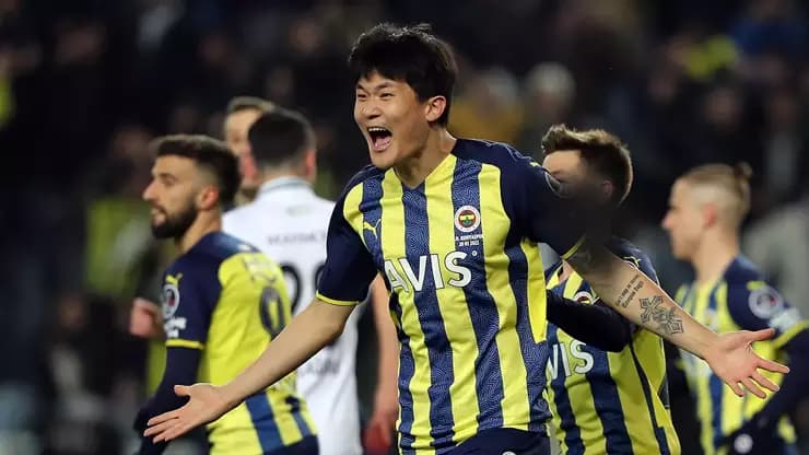 Fenerbahçe’den Kim Min Jae Bombası!