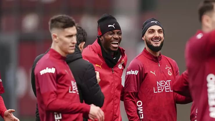 Galatasaray Kampında Osimhen Bombası!