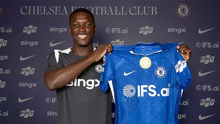 Chelsea Caicedo'yu Kaptı! Uzun Süreli İmza