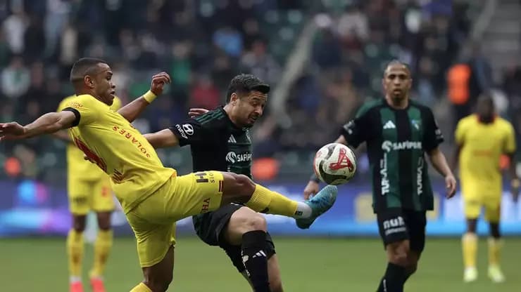 Kocaelispor Göztepe Deplasmanında Son Dakika Golüyle Berabere