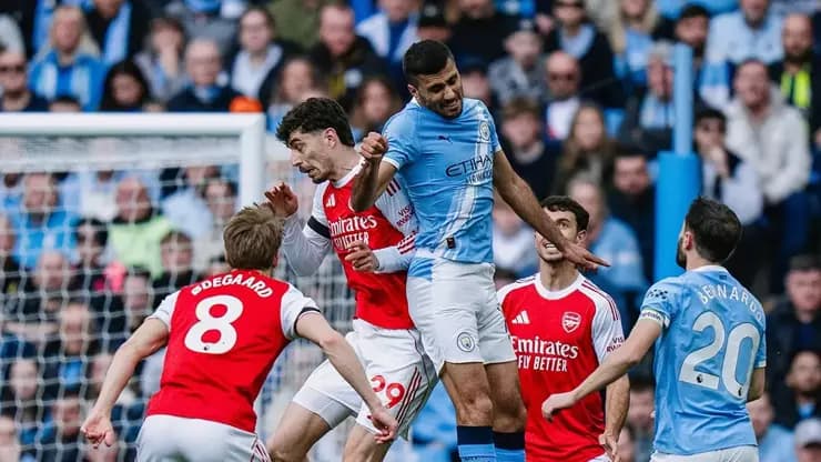 Manchester City Şov Yaptı Arsenal Titredi