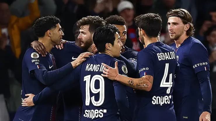 PSG Yılın Takımı: Tahtına Oturdu