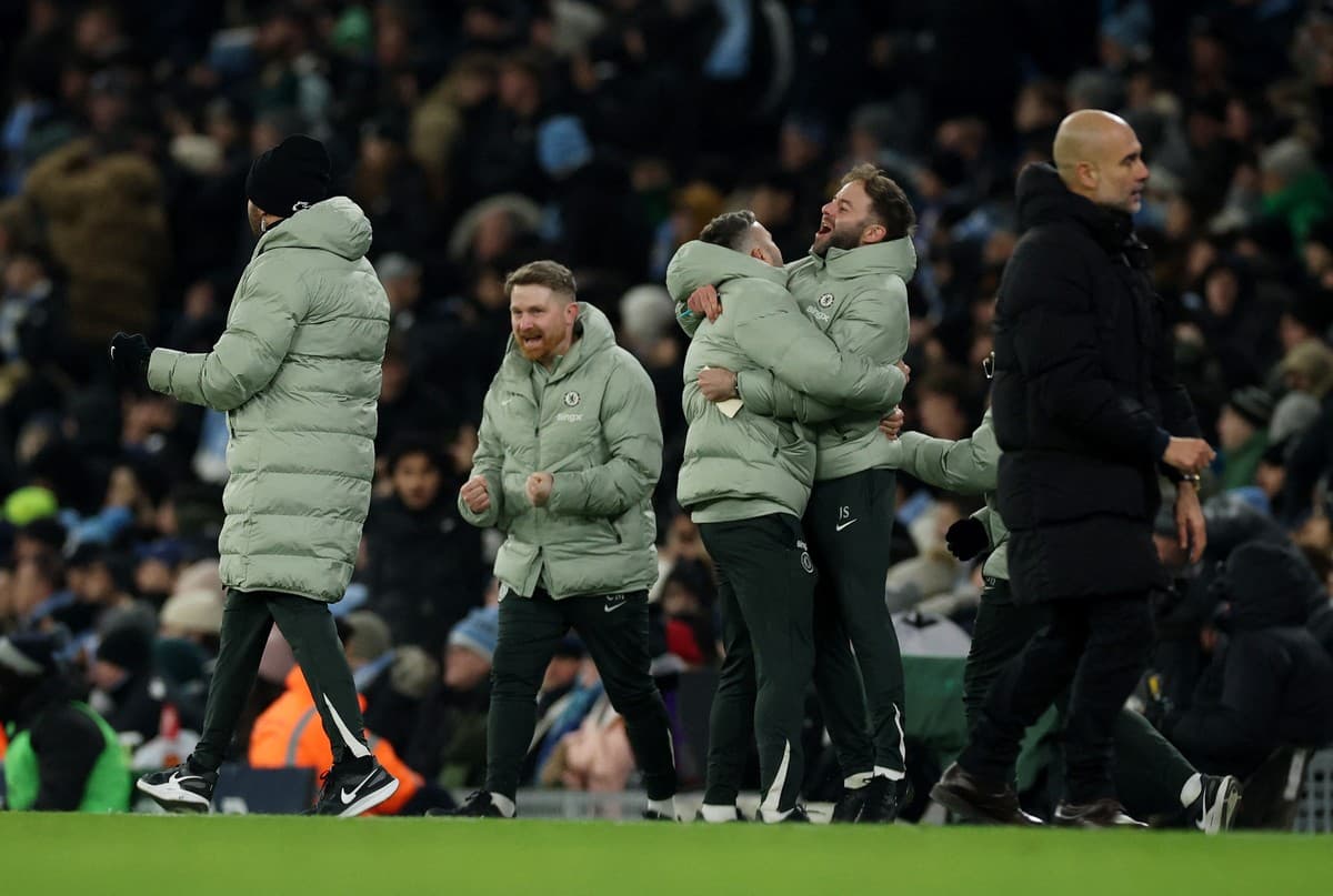 McFarlane: Chelsea'de ikinci yangın alarmı! Çok zor günler, Palmer ve gençlere sıkı sarılmalılar.