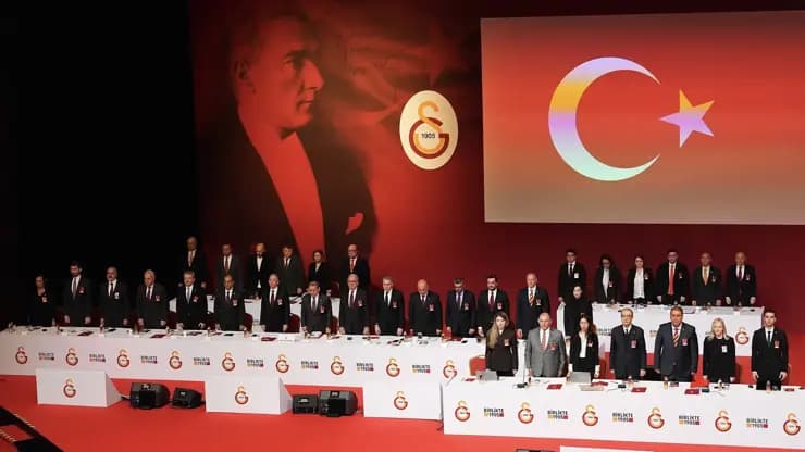Galatasaray bütçesi onaylandı, sıra hamlelerde
