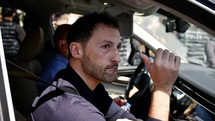 Fenerbahçe'de Tedesco'dan taraftara dokunaklı veda: Son pozlar