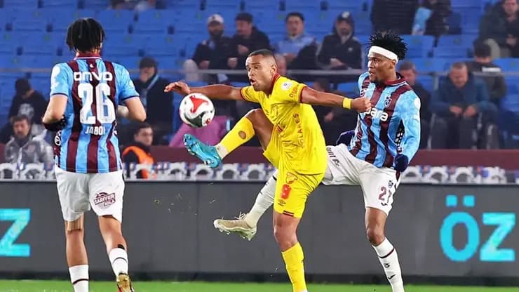 Trabzonspor Göztepe'ye diş geçiremedi, zirve yara aldı