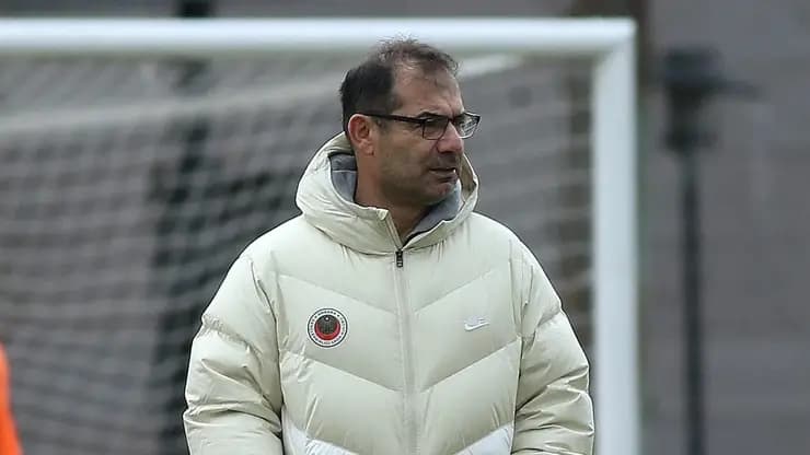 Gençlerbirliği'nde beklenen oldu: Yeniden Metin Diyadin