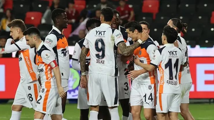 Başakşehir'den Avrupa yolunda kritik galibiyet