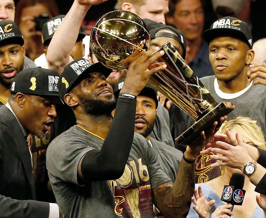 LeBron James'in Lise Koçundan Bomba İddia: Kararı Eleştirilince Cleveland'da Şampiyonluk Hayali Kurdu!