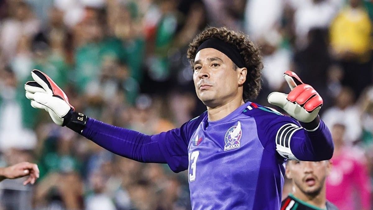 Meksika Milli Takımı'nın Tecrübeli Kalecisi Ochoa, 2026 Dünya Kupası Sonrası Futbola Veda Edecek