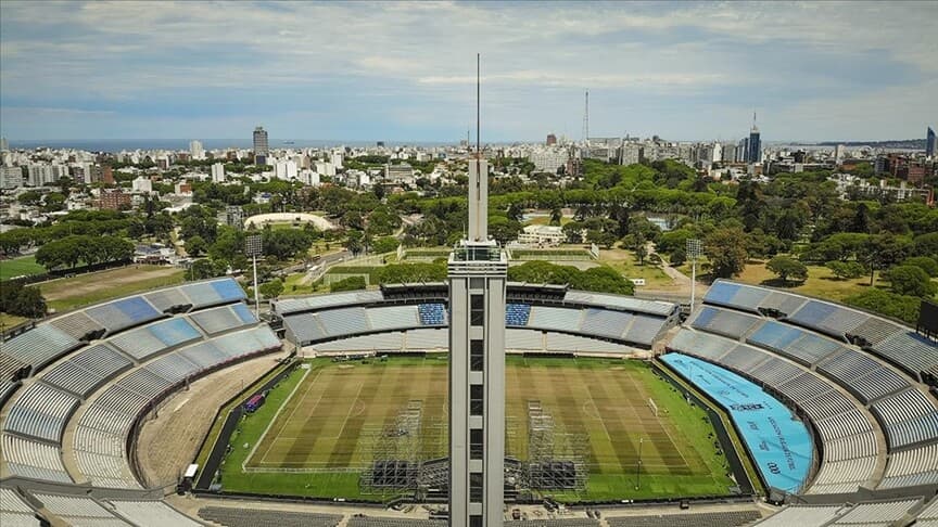 İlk FIFA Dünya Kupası Finali Uruguay'daki Estadio Centenario'da Oynandı