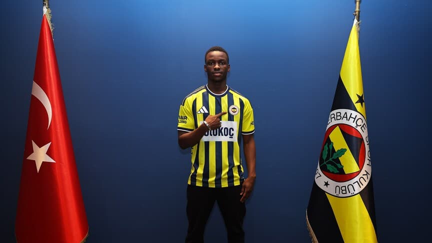 Fenerbahçe, Genç Yetenek Amara Diouf'u 5 Yıllık Sözleşmeyle Renklerine Bağladı