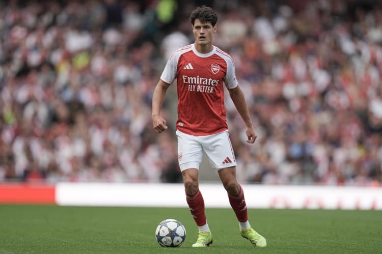 İngiliz Basını: Arsenal'da Nørgaard Pazarlığı Başlıyor, Hedef 10 Milyon Sterlin Amorti!