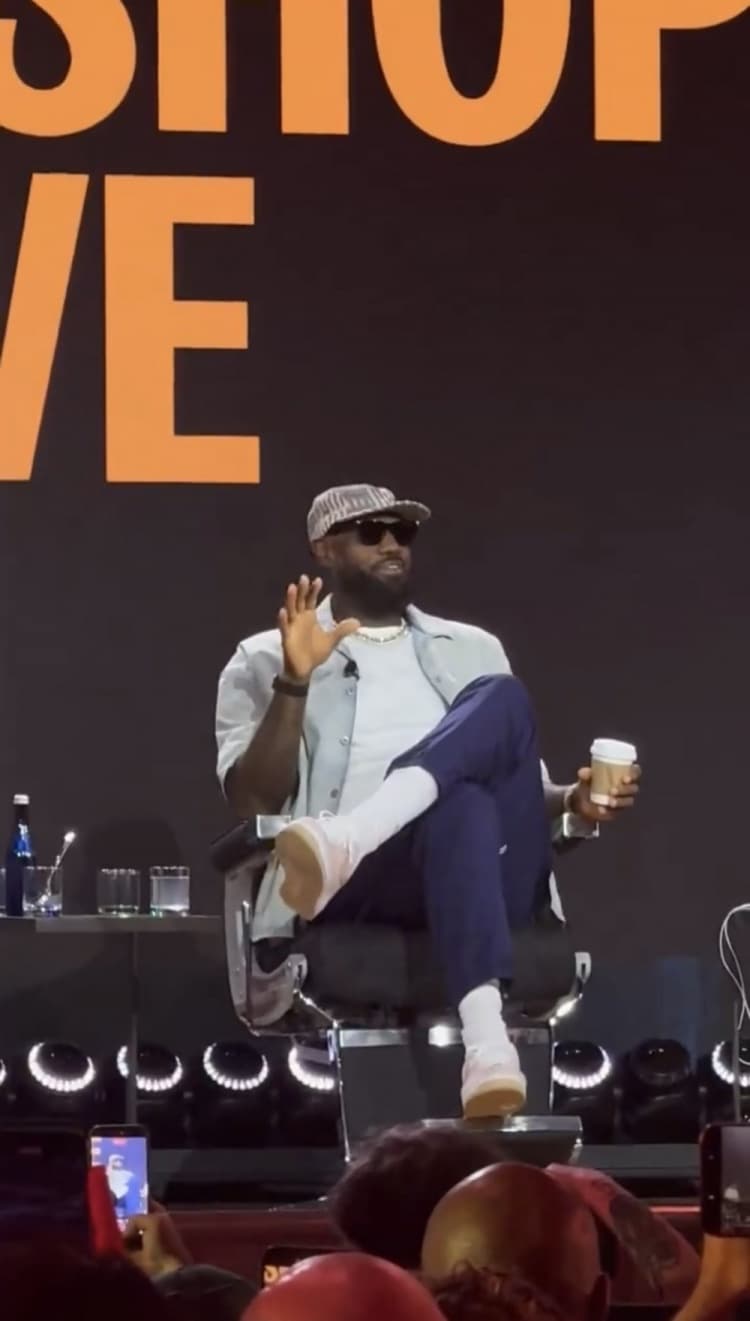 LeBron transferde rotayı çizdi: Felsefeme uyan bir takımda rekabet etmek istiyorum!