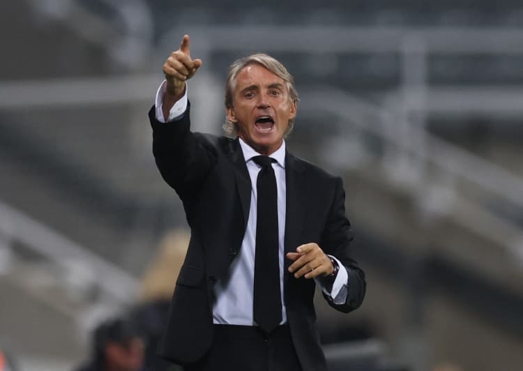 Maldini ve Leonardo'dan şok ayrılık! İtalya'nın yeni patronu Mancini yolda!