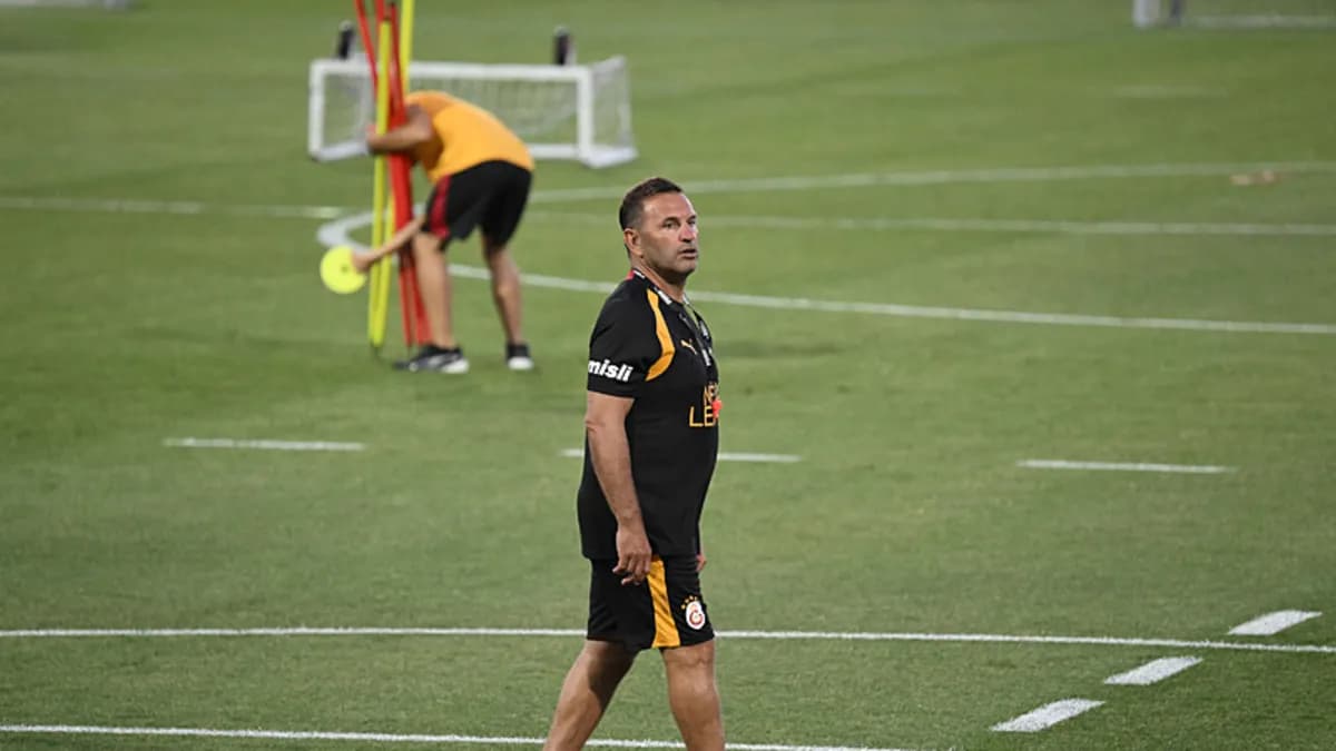 Galatasaray'da Okan Buruk'un İstemediği Oyuncu İçin Ayrılık Kararı
