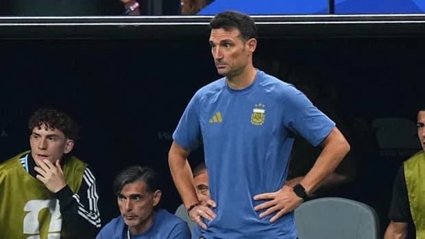 Scaloni'den Dünya Kupası Yarı Final Zaferi Sonrası Messi Yorumu: "Tarihin En İyisi!"