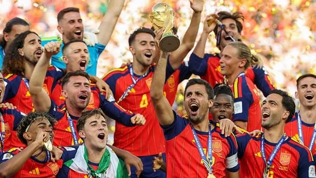 İspanya Futbolunda 21. Yüzyılın Hükümranlığı: Dünya ve Avrupa Şampiyonlukları Serisi