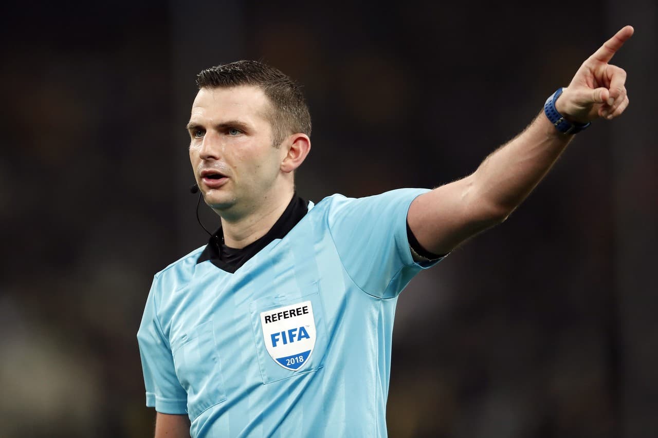 Premier Lig'de 2. Hafta Düdükleri Belli Oldu: Chelsea-Brighton'a Oliver, Aston Villa-Arsenal'a Gillett
