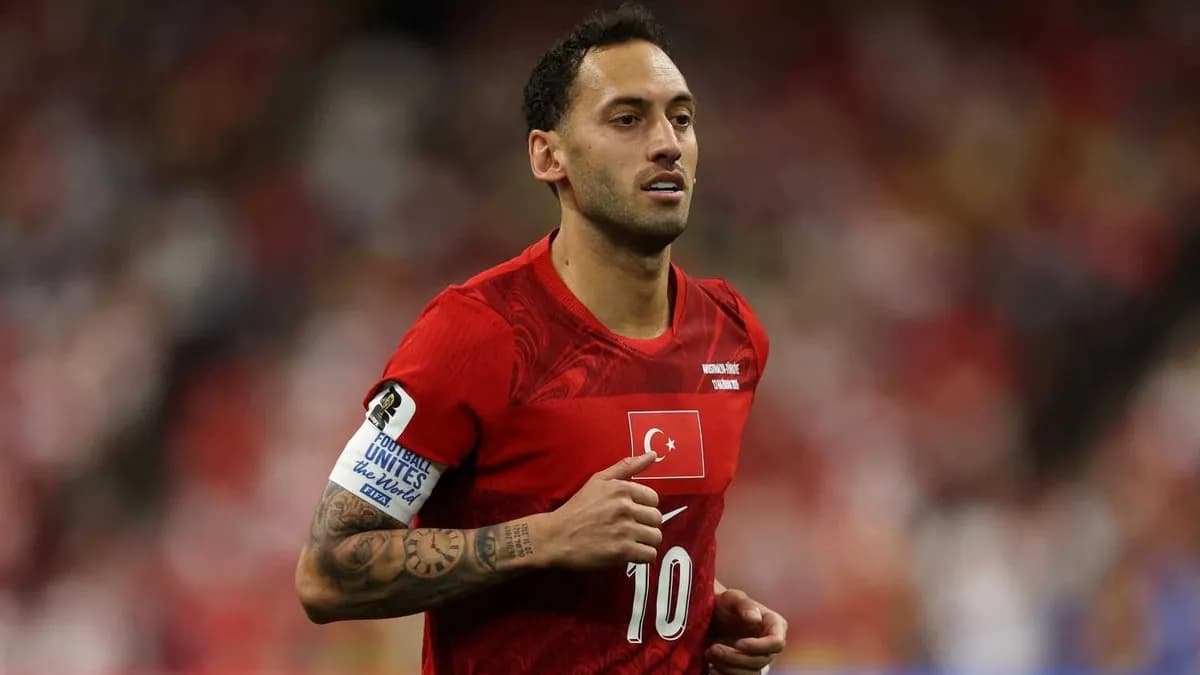 Fenerbahçe'den Hakan Çalhanoğlu İçin Flaş Transfer Girişimi!