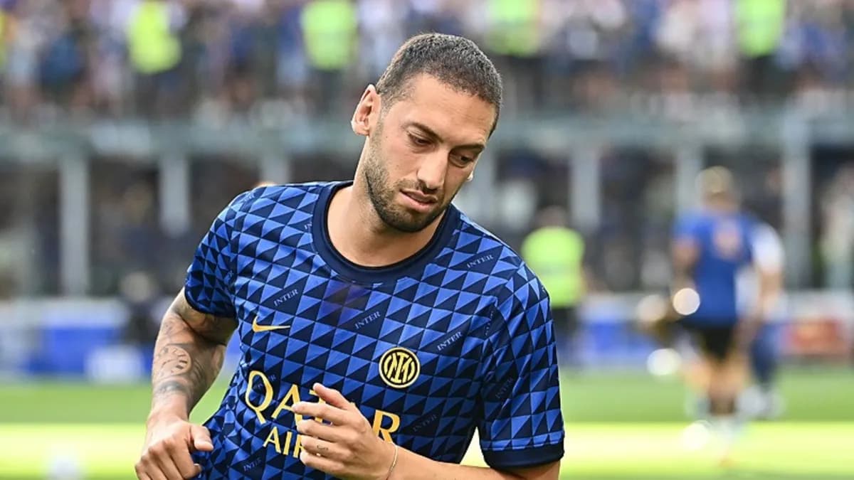 Fenerbahçe'de Hakan Çalhanoğlu sesleri! Ailesiyle İstanbul'da yaşamak istiyor