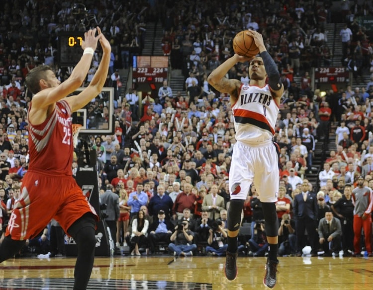 Lillard'dan Rockets'a 0.9 Saniyede Gelen Galibiyet Sayısı: Asıl Plan Aldridge'e Alley-Oop'tu, Ama Morison Beni Şut İçin Cesaretlendirdi