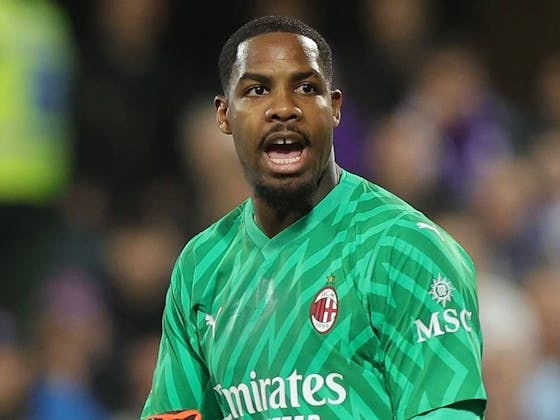 Mike Maignan, Manchester United İlgisi Nedeniyle Milan'dan Ayrılabilir