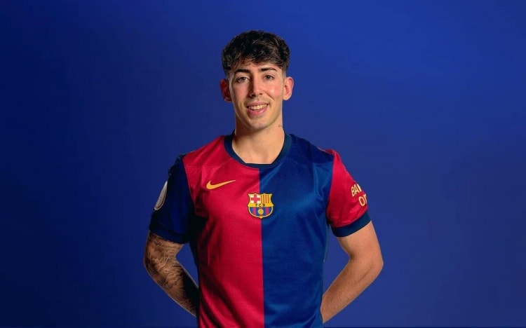 Sport'a göre Dani'nin Barcelona'da kalma nedeni aldığı tekliflerin bir takdir göstergesi olması ve hedefinin Barcelona'da başarılı olmak istemesi