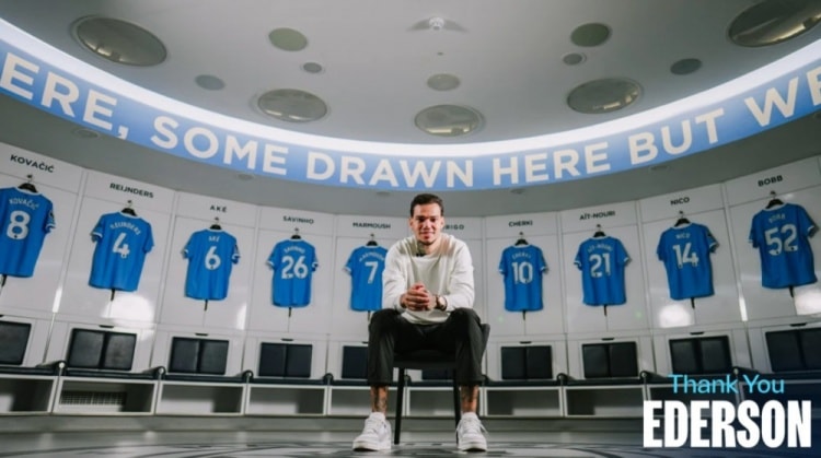 Ederson Şampiyonlar Ligi finalinden beş gün önce şampiyonluğu hissetmiş Manchester City Premier Lig'de sadece Manchester United ile birlikte üç kupayı da kazanan takım oldu