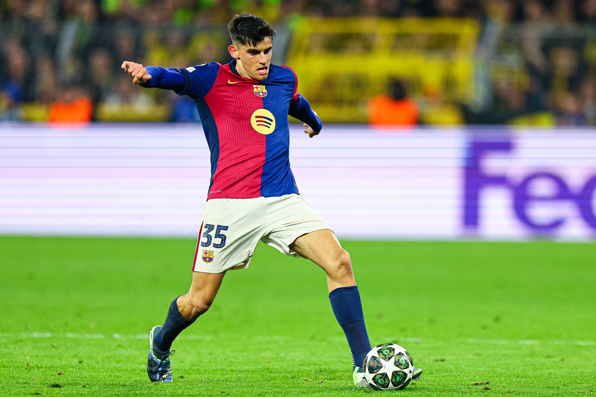 Sport: Flick ve Deco, Gerard Martín'e Güveniyor, Gelecek Maçlarda İlk 11'de Olacak
