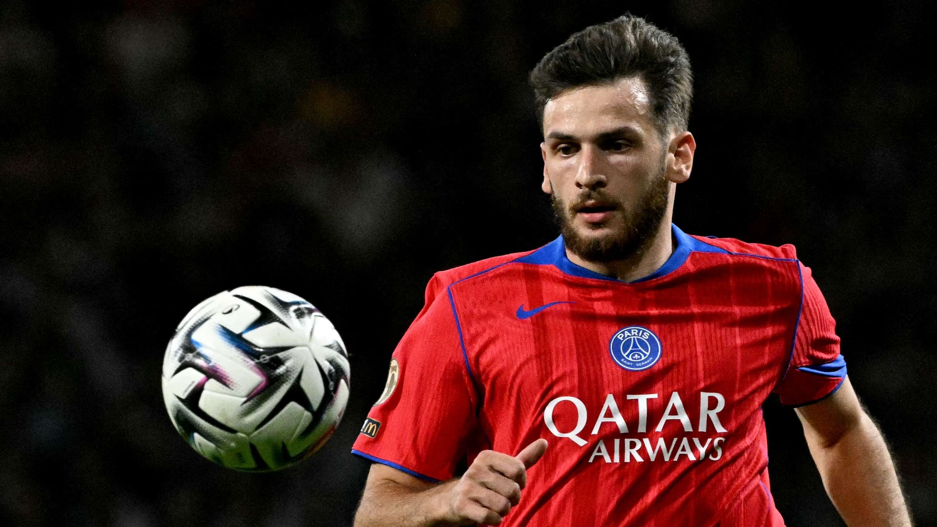 PSG, Kvaratskhelia'nın Sakatlığı Nedeniyle Ülkesiyle Yeni Bir Anlaşmazlığa Hazırlanıyor