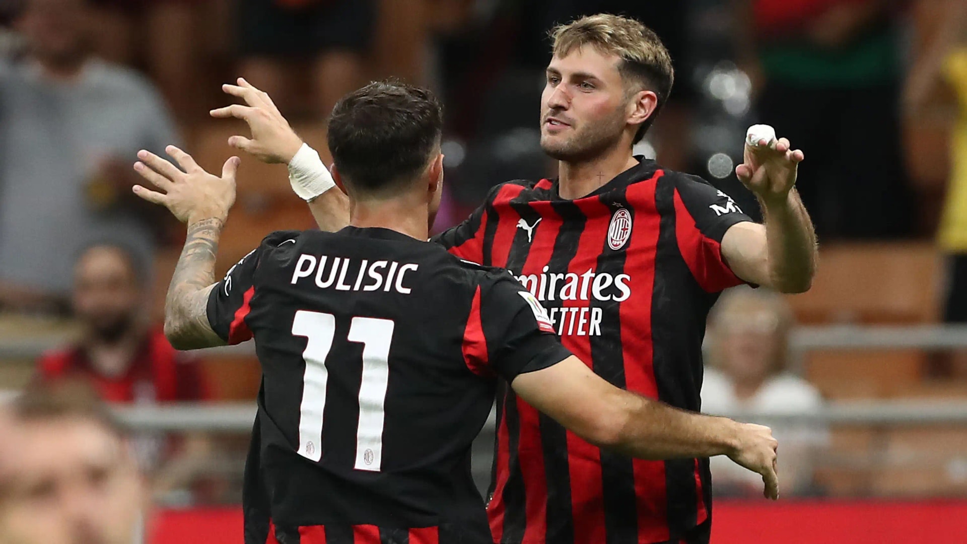 Milan efsanesi Christian Pulisic ve Santiago Giménez'i övdü