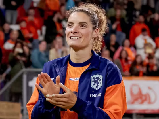 Manchester United'lı Dominique Janssen Hollanda Milli Takımı'nda Kaptanlığa Aday!
